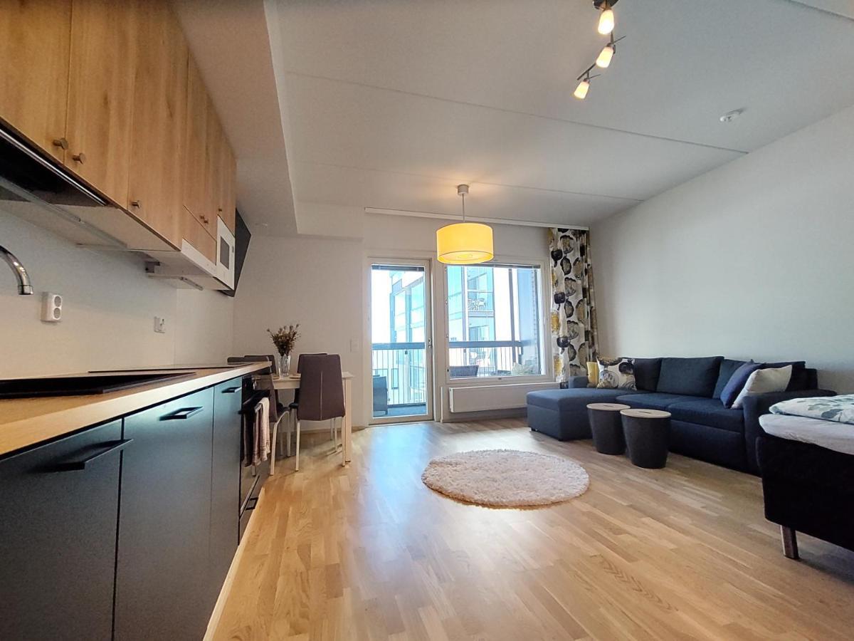 Fully Equipped New Apartment With Free Parking Tampere Exterior foto